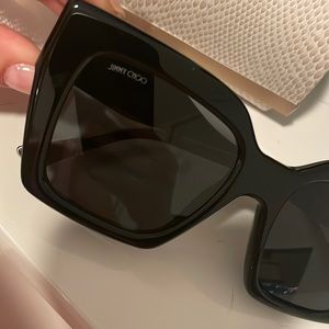 Jimmy show brand new sunglasses